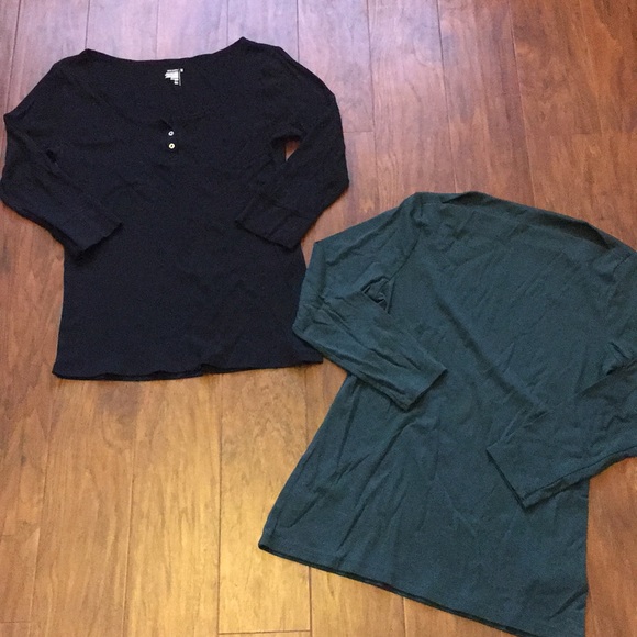 Old Navy Tops - 2 Old Navy Tops